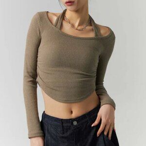 Boho Chic Halter Neckline Long Sleeve